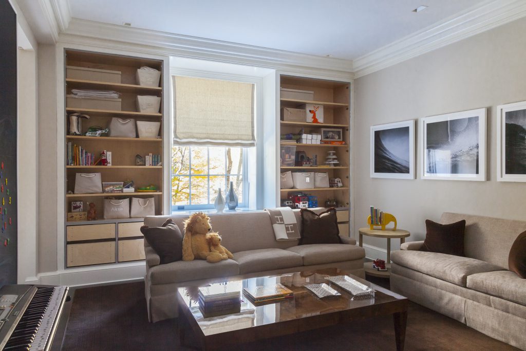 View of Luxury on Fifth Avenue 9